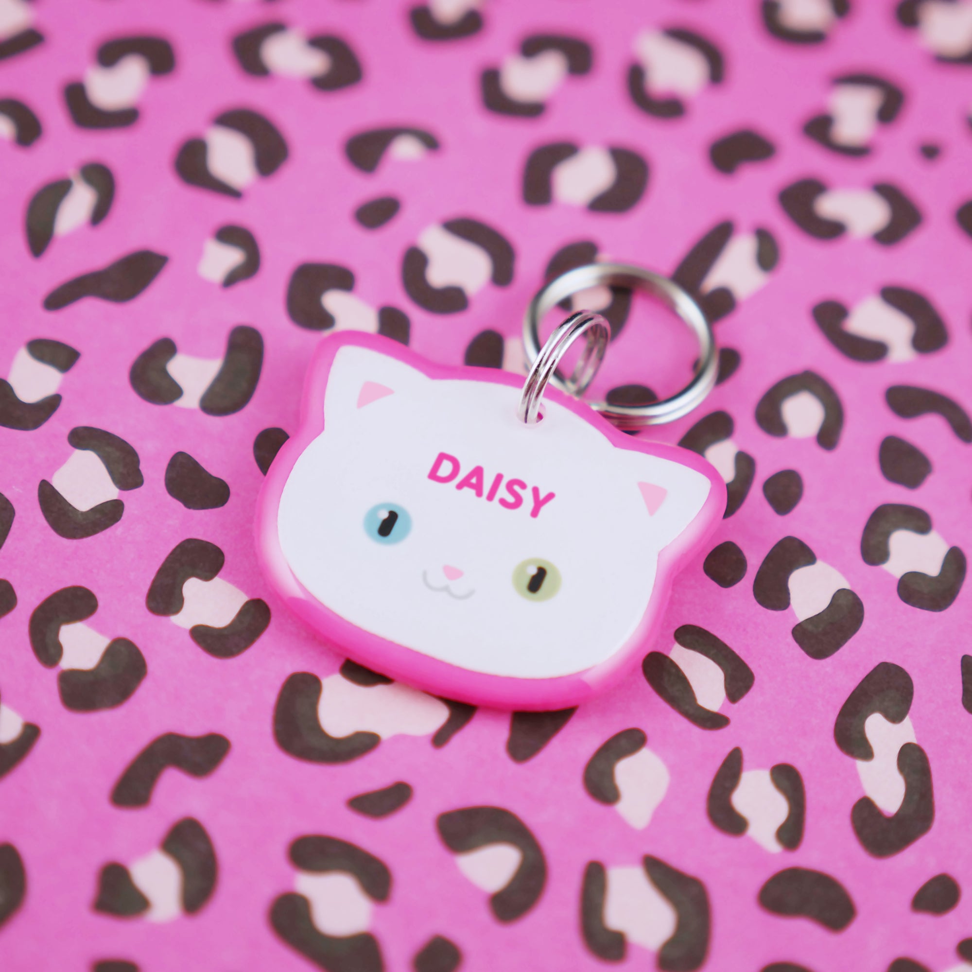 Odd Eyed Cat ID Tag - Pixsqueaks